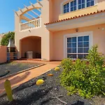 Ares Privada Con Jardin, Piscina, Barbacoa Y Golf