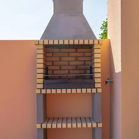 Ares Privada Con Jardin, Piscina, Barbacoa Y Golf