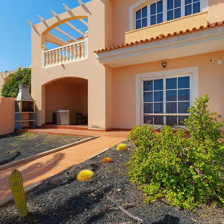 Ares Privada Con Jardin, Piscina, Barbacoa Y Golf