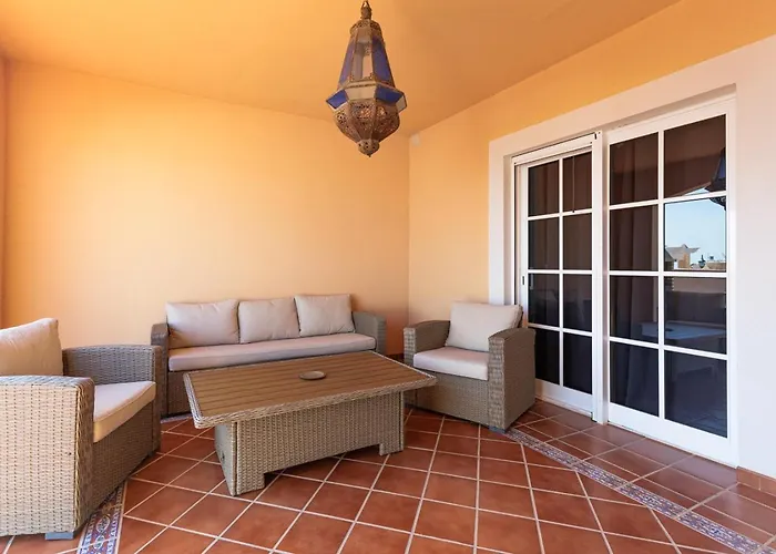 Dom wakacyjny Ares Home Villa Privada Con Jardin, Piscina, Barbacoa Y Golf *